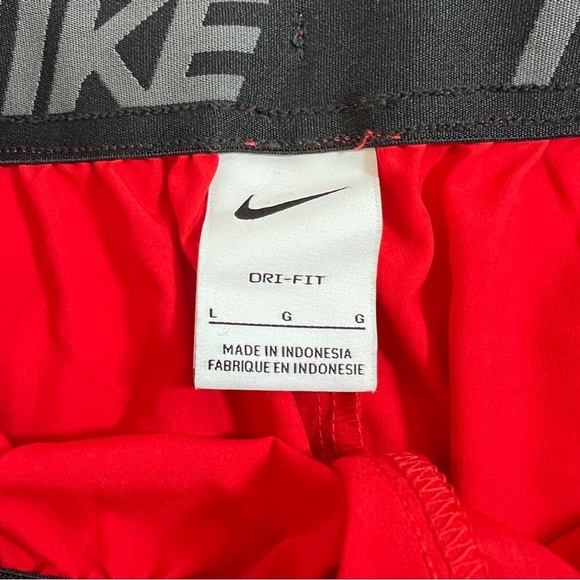 Nike Red Athletic Shorts - Picture 3 of 8